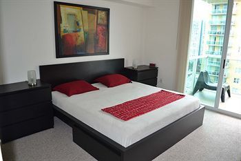 Hotel Intracoastal Yacht Club By Rainbow Sunny Isles Beach Esterno foto
